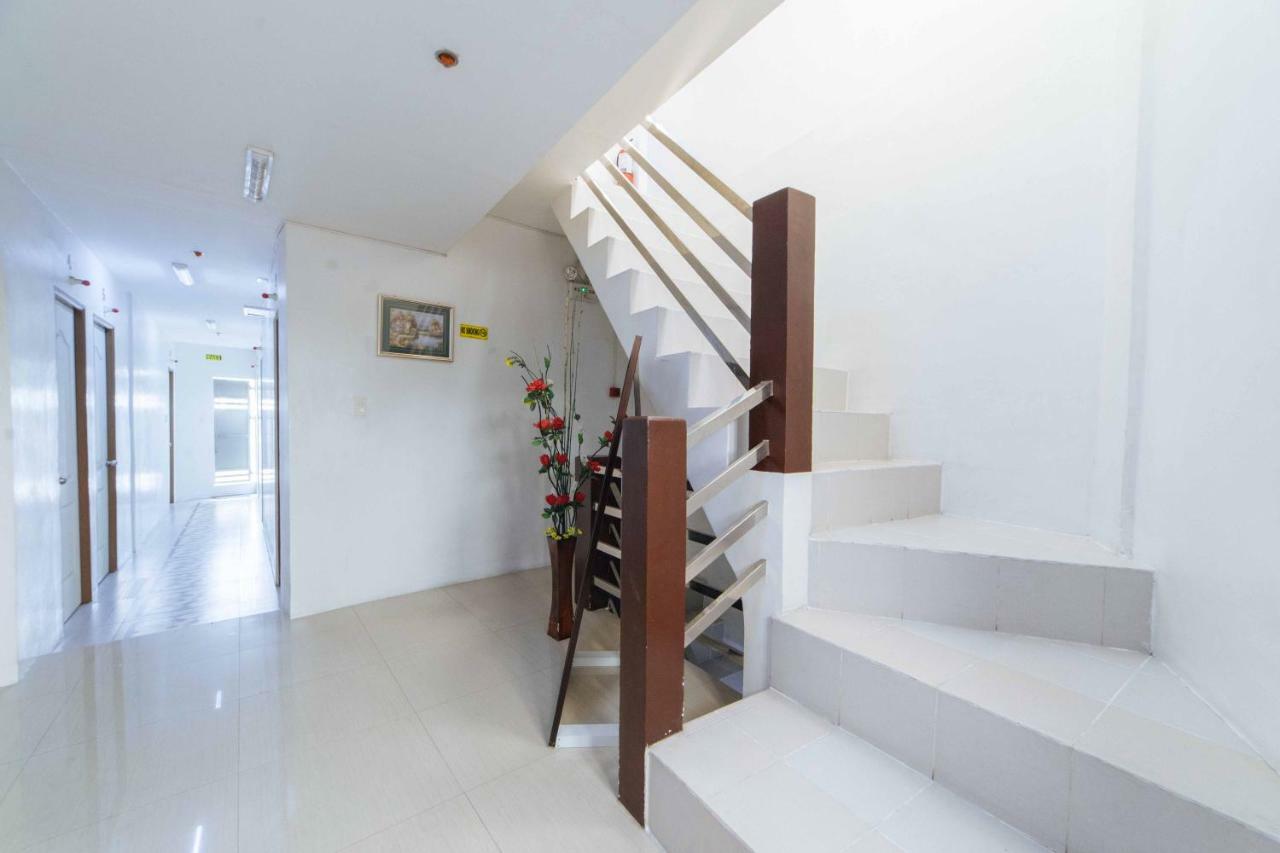 Reddoorz At San Antonio Binan Laguna מראה חיצוני תמונה